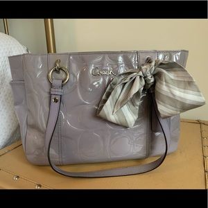 Authentic Coach Mid-size purple leather CC logo Bag w/grey & silver coach scarf